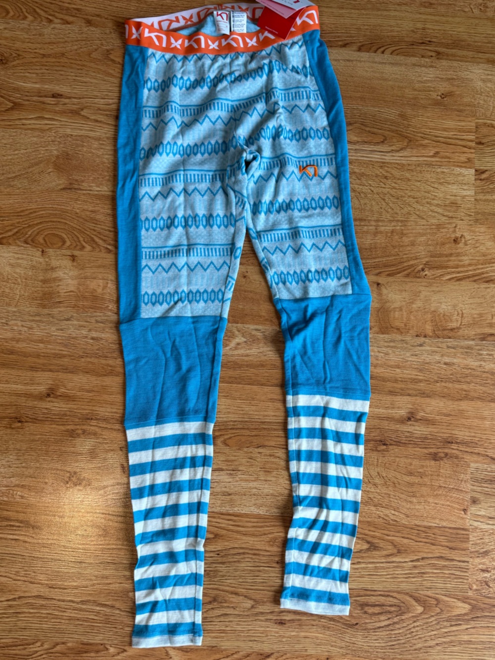 Kari Traa Blue Patterned Thermal Leggings/ base layer, NWT, Womens M